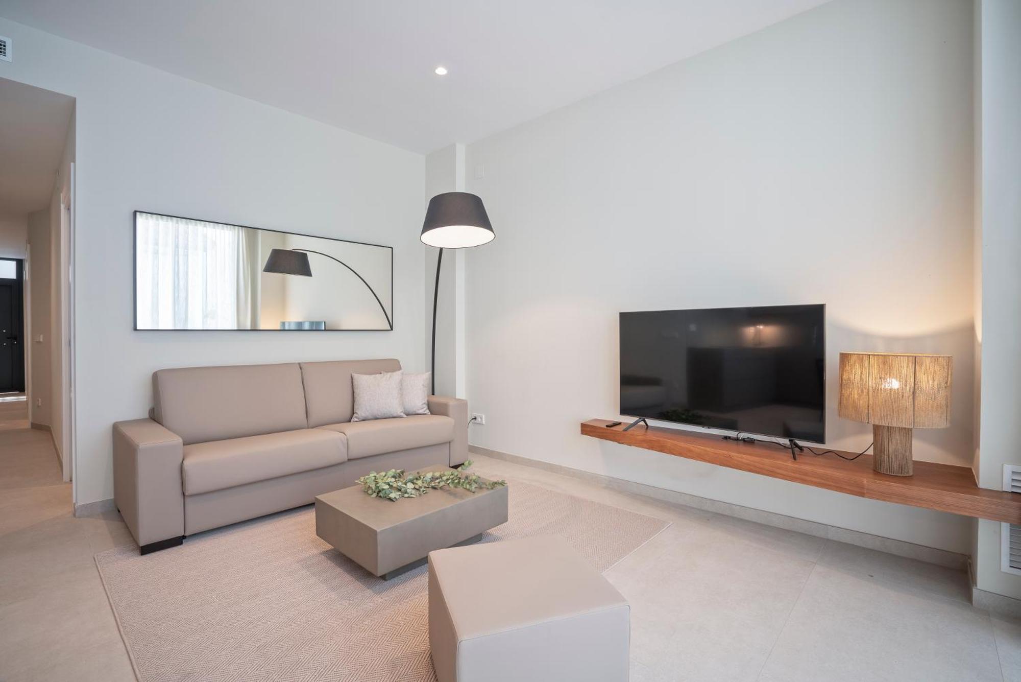 Sitges Spaces Garden Condo-2 Bedrooms, 2 Bathrooms, Garden Terrace, Near Center, Sleeps Up To 6- Monthly Rentals Only ภายนอก รูปภาพ