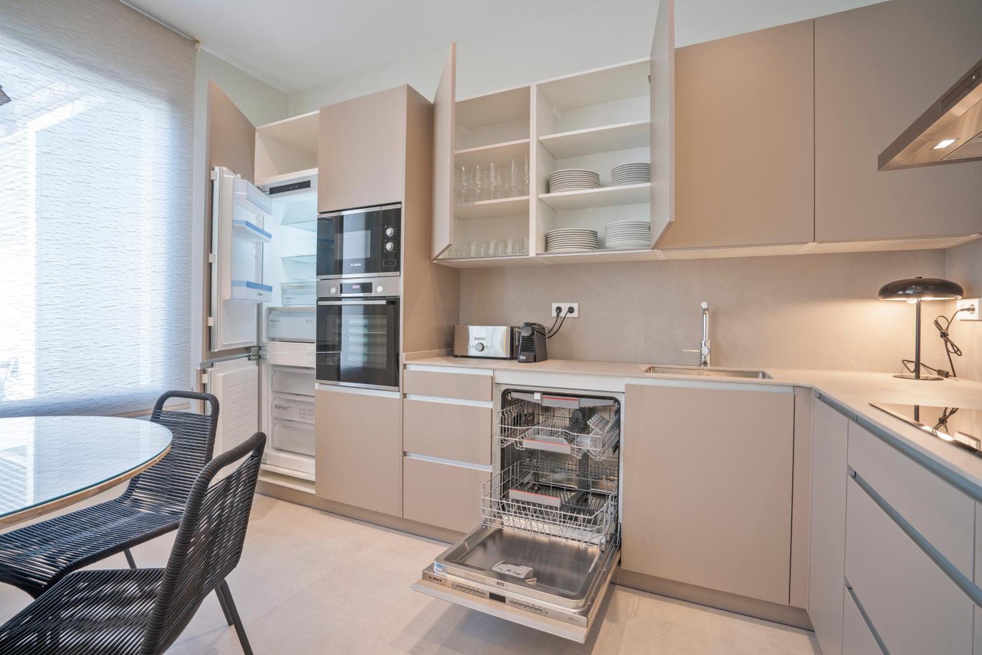 Sitges Spaces Garden Condo-2 Bedrooms, 2 Bathrooms, Garden Terrace, Near Center, Sleeps Up To 6- Monthly Rentals Only ภายนอก รูปภาพ